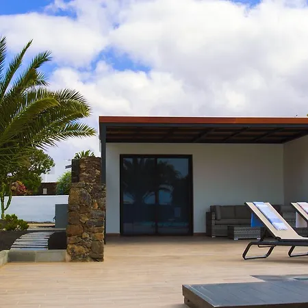 Tayga Playa Blanca (Lanzarote)